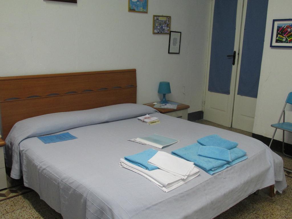 Guest House Erika La Spezia Rum bild