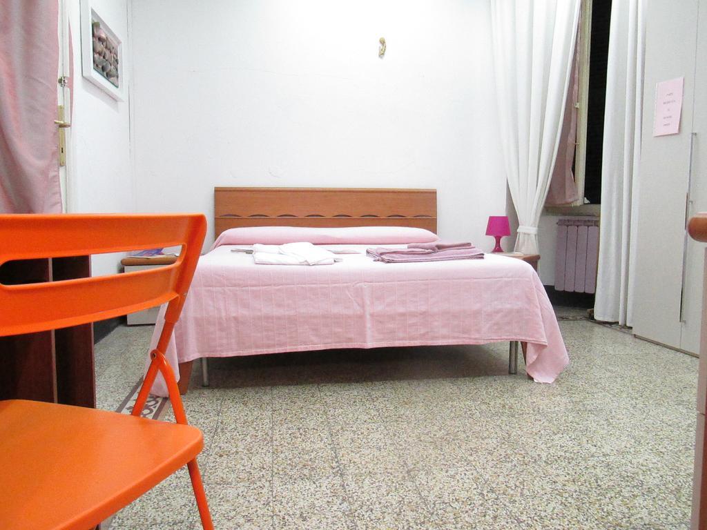 Guest House Erika La Spezia Rum bild