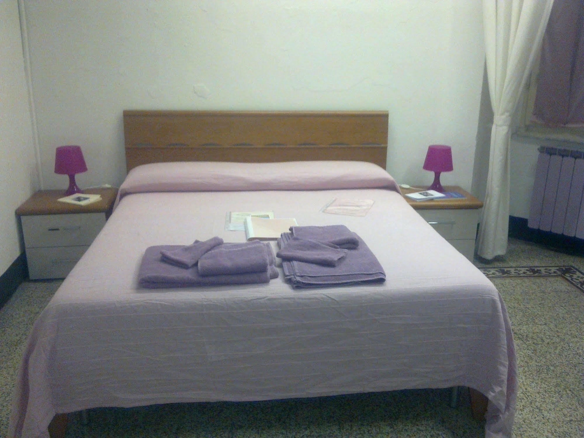 Guest House Erika La Spezia Exteriör bild